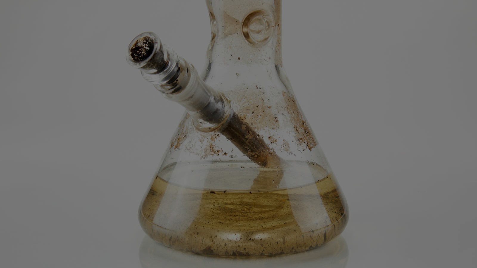 Bong Maintenance: A Complete Guide to Cleaning and Maintaining Your Bo